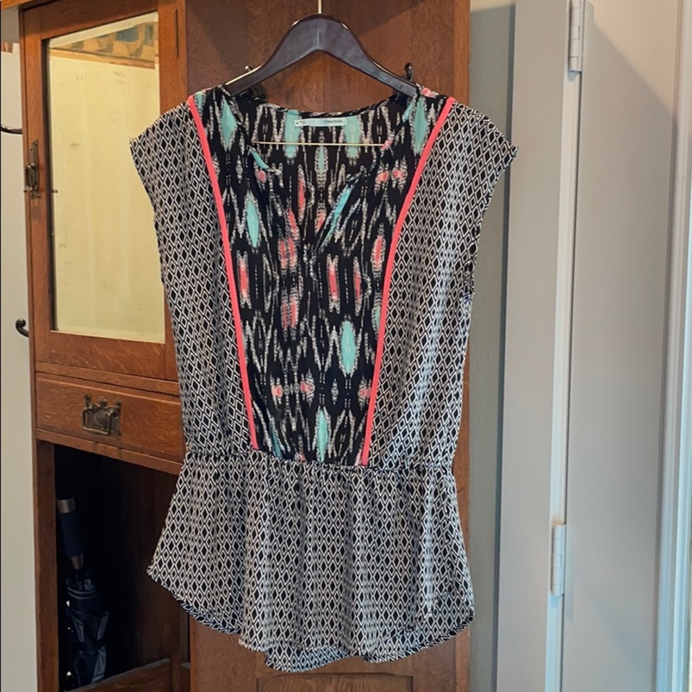 Maurices top